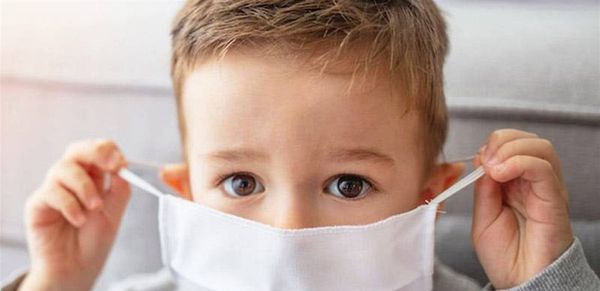 لماذا يتفوق الأطفال على الكبار في وجه كورونا وتحوراته؟