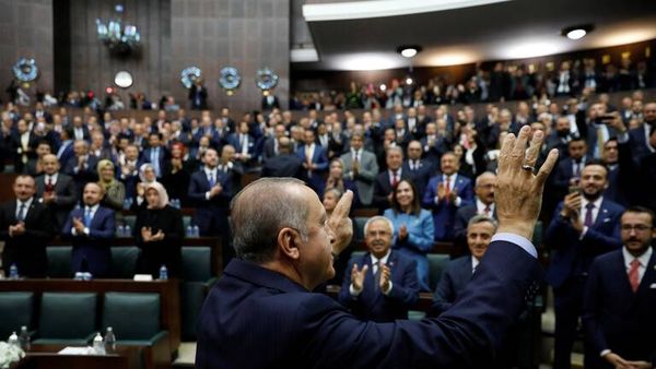 تركيا.. برلماني في الحزب الحاكم يطالب بالإفراج عن المتزوجين من قاصرات ويقدم مبرراته