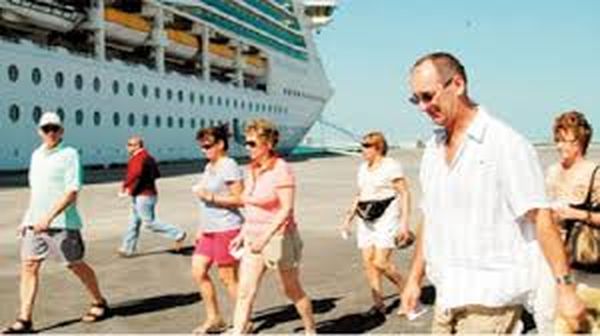  1,8 بليون سائح في العالم عام 2030 