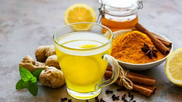 القرفة والزنجبيل معاً... ماذا يحدث لسكر الدم عند تناولهما؟