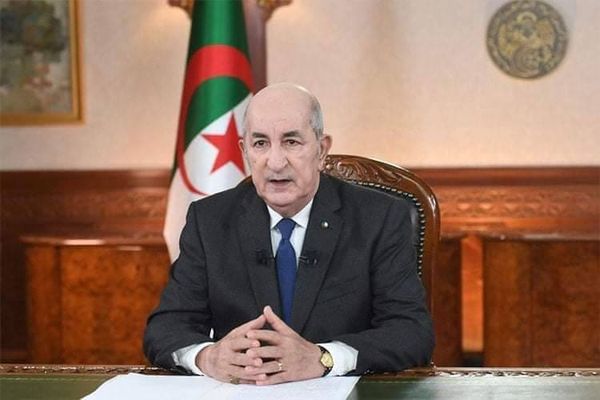 تبون يستدعي سفير الجزائر لدى فرنسا بشكل فوري.. ما السبب؟