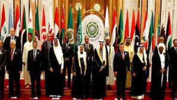 وصول الوفد الإماراتي برئاسة الشيخ محمد بن راشد إلى الرياض للمشاركة في القمة العربية اللاتينية