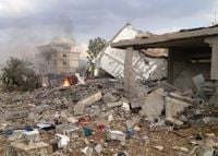 تفجيران كبيران في عيترون وطلوسة