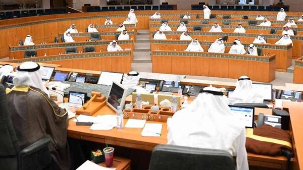 في أول اختبار للحكومة.. البرلمان الكويتي يمنح الثقة لوزير الدفاع