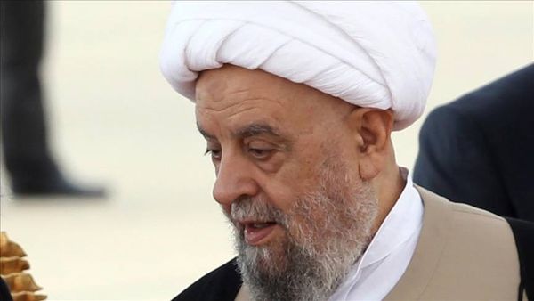 بالصور - الشيخ عبد الأمير قبلان إلى مثواه الأخير في روضة الشهيدين