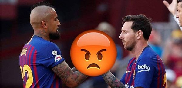 "ايموجي غاضب" يشعل أزمة في برشلونة!