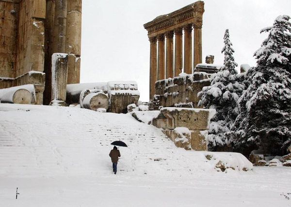 إنحسرت العاصفة... وظهر العجز السياسي لدى القيادات أمام الأزمات ...
تصاريح بالعشرات تهاجم وتنتقد وتهدد وكلها شماتة