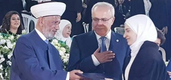 المقاصد تعيد فتح كلية خديجة الكبرى وبعض مدارسها في القرى