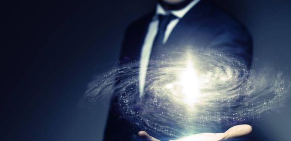 صيدلانية تلجأ إلى مشعوذ لاستعادة حقها... هذا ما حصل معها