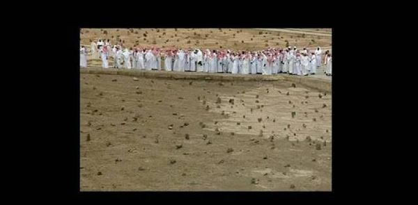 فيديو| جثمان سيدنا حمزة ما زال ينزف بعد أكثر من 1400 عاما..!