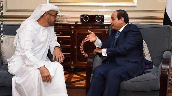 السيسي يلتقي محمد بن زايد في روسيا.. وولي عهد أبوظبي يؤكد دعم الإمارات لمصر سياسياً واقتصادياً