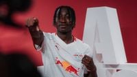 مقابل 75 مليون يورو...
ليفربول يختار
خليفة محمد صلاح