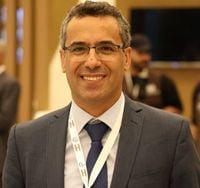 هاني يستقبل وفد البنك الدولي لمتابعة تنفيذ مشروع GATE