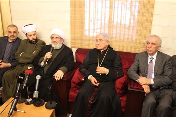 تضامن مع المطران عطاالله... بعد محاولة خطفه