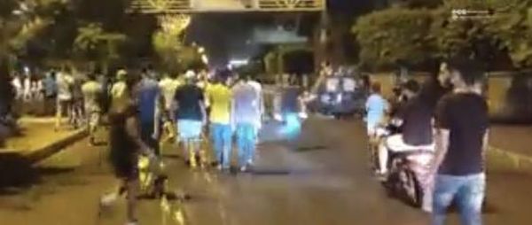 مسيرة إلى شركة قاديشا احتجاجا على انقطاع التيار الكهربائي