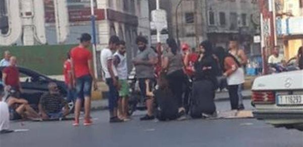قطع ساحة النور في طرابلس احتجاجاً على تدهور الأوضاع المعيشية
