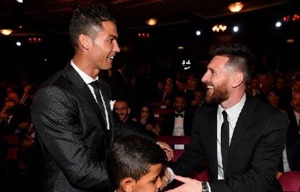 قبيل نهاية 2018.. حرب الأهداف تشتعل بين ميسي ورونالدو