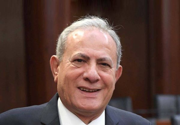 فرنسا محبطة من حلّ قريب في لبنان ولودريان تمترس وراء بري
حميد لـ "الديار": المبادرة للحوار والانتخاب موجودة لكن غير معلوم متى تطبيقها!