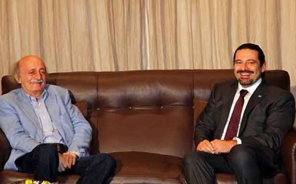 الحريري وجنبلاط اجتمعا في باريس :
لبذل الجهود لإيجاد تسوية وطنيّة جامعة