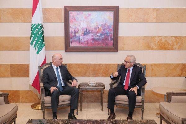 الحجار والبساط يبحثان تعزيز الرقابة على حركة الصادرات اللبنانية