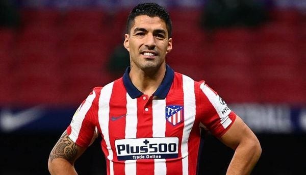 سواريز يعرض خدماته على بوروسيا دورتموند