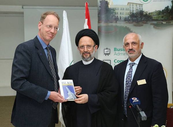 فضـــل الـــلــه : الــبعـــض يـَتَستَّرونبعنـاوين ديـنــيّة لتحقيـق مصالــح فئويّــة