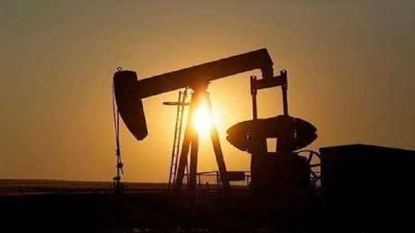 صادرات النفط السعودية إلى تراجع