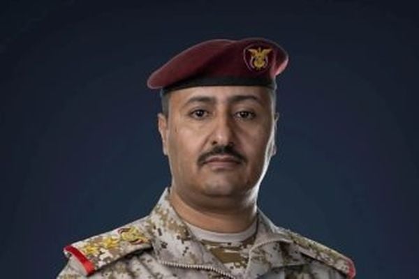 المتحدّث باسم قوّات الحكومة اليمنيّة: سنستخدم كلّ الأسلحة لاستهداف أيّ تحرّك للحوثيّين بنطاق حدّدناه كمنطقة قتل ونحذّر المدنيّين من استخدام طريق تعز المخا حتّى إشعار آخر