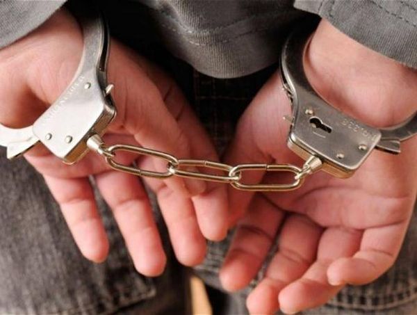 توقيف مطلوب بعدة مذكرات في دورس