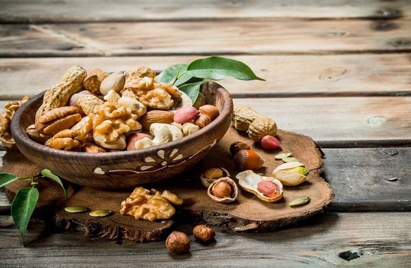 المكسرات مفيدة ولكن من المهم التحكم في تناولها