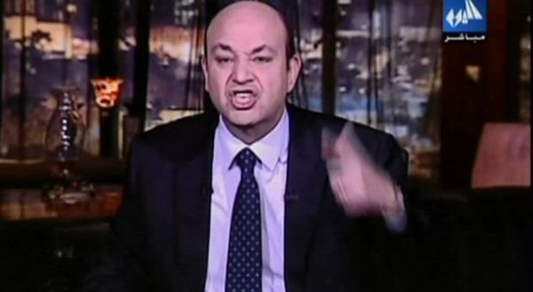 بالفيديو – عمرو أديب لمصوّر واقعة التحرُّش: "سايبها تُغتصب ليه يا حيوان"؟!