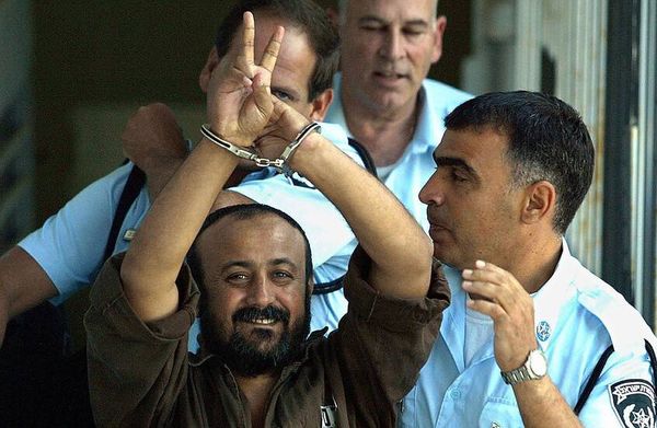 أكثر من 200 شخصية عالمية تدعو لإطلاق سراح البرغوثي