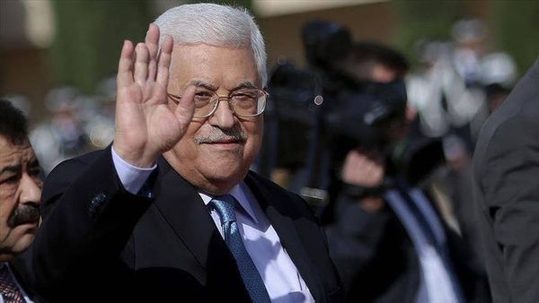 عباس و"كونتي" يبحثان تطورات القضية الفلسطينية