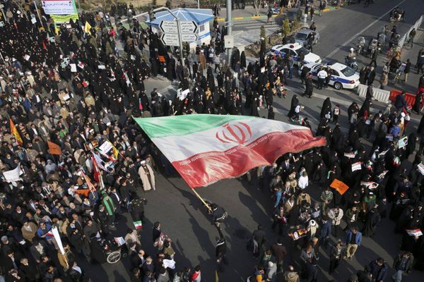 طهران: 10 أجهزة أجنبية تقف خلف الاضطرابات!