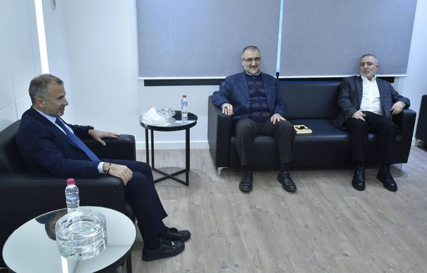 لقاء ميرنا الشالوحي لم يحقق أهدافه الرئاسيّة والحكوميّة
طرح فرنجيّة يصطدم برفض باسيل والأحزاب المسيحيّة الأخرى