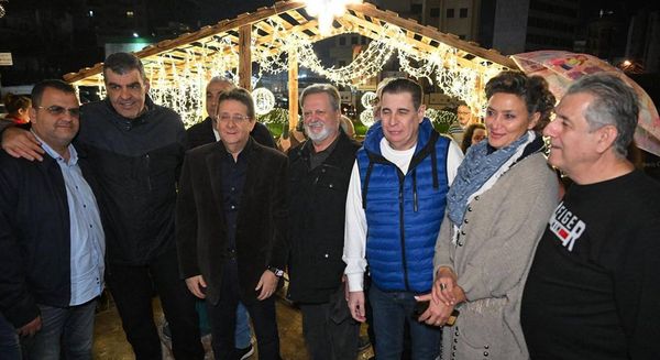 رعى إضاءة زينة الميلاد في جديدة المتن
كنعان: ساحة الانتصارات والفرح
والوحدة واحتضان الجميع وستبقى