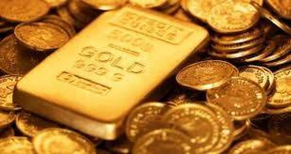 ارتفاع أسعار الذهب بدعم هبوط الدولار وخسائر الأسهم