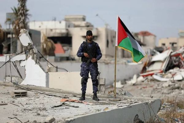 حملس سلّمت ردها على خطة منسق مجلس السلام نيكولاي ميلادينوف