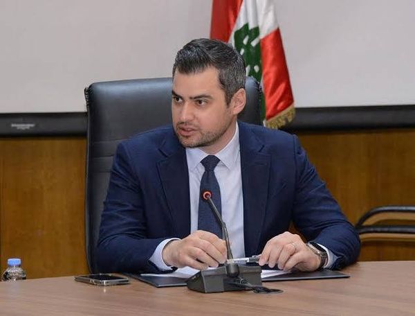 فرنجية لسلام: استدعوا وزير الدفاع إلى الجلسة... ثم نقرر
