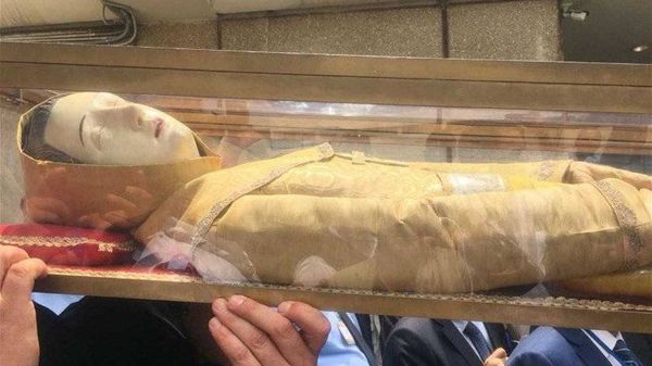 بالصور- هكذا استقبلت تقلا شمعون القديسة مارينا بالدموع!