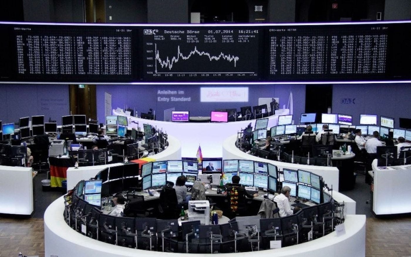 الأسهم الأوروبية تنهي أسبوعاً متقلباً على تراجع.. وفولكسفاغن تقود المكاسب