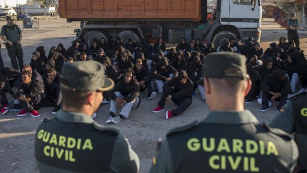 في حملة أمنية واسعة... 650 مهاجر غير شرعي بقبضة الامن الأميركي