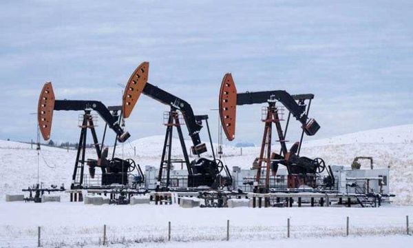 النفط يرتفع بفعل التوترات الدولية