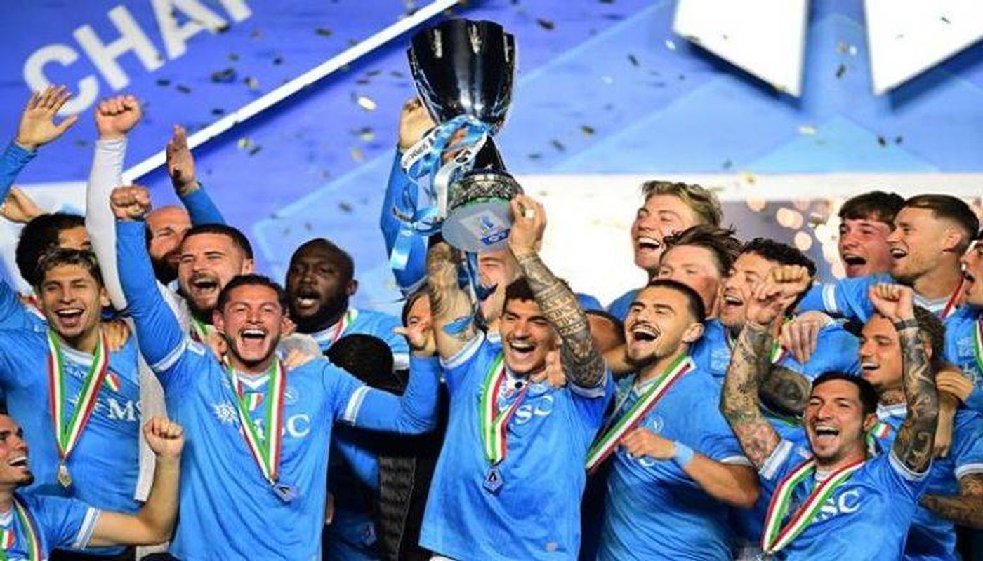 للمرة الثالثة.. نابولي بطل كأس السوبر الإيطالي