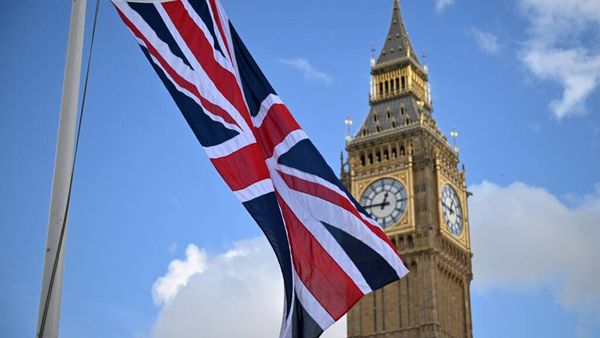 تداعيات حرب إيران تضغط على بريطانيا.. تحذير من شبه انعدام النمو في 2027