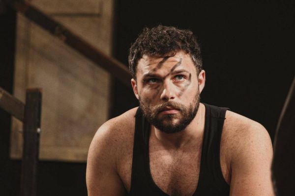 جلال مروان الشعار يضيء مهرجان المسرح العربي بمصر بعد نجاحه في لبنان وتركيا