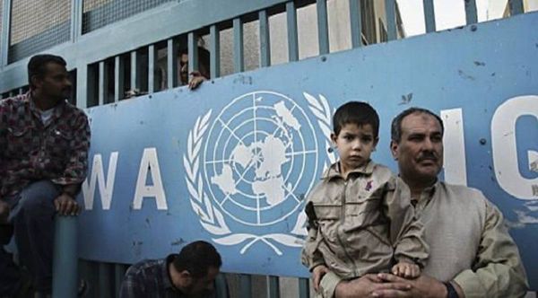“الأونروا”: نواجه منذ عامين حملة تضليل تهدف إلى تفكيك الوكالة