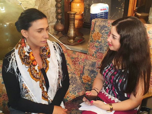 نيكول معتوق من كواليس "رصيف الغرباء": الطمع نهايته كارثية...ولن أقف في وجههم!