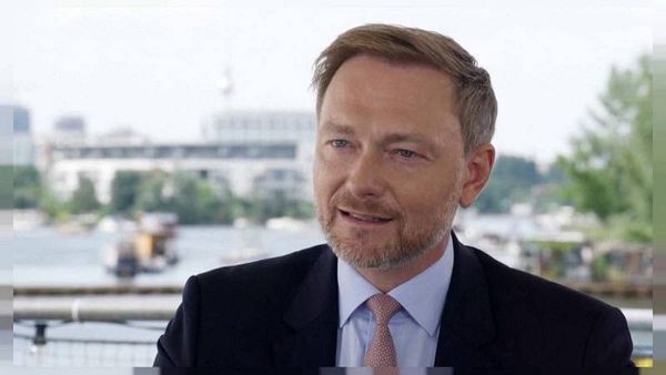 وزير الرقمنة الألماني: الذكاء الاصطناعي سيحدث تحولات أكبر من الثورة الصناعية