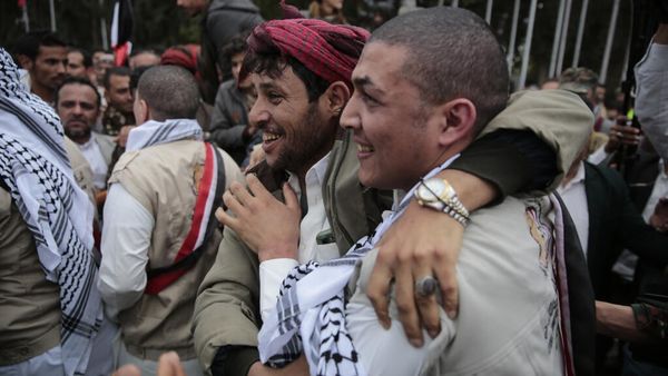 صنعاء: تحرير 210 أسرى كانوا ضمن قوائم صفقة تبادل متعثرة